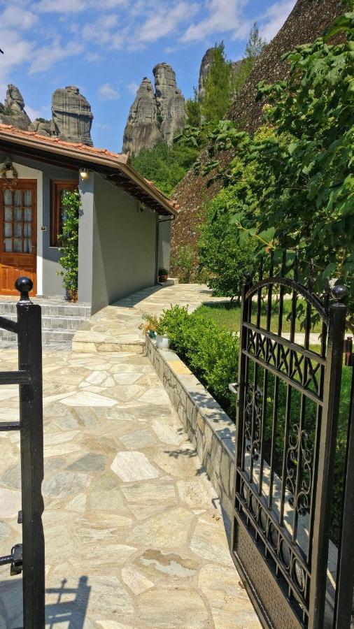 Elenas Meteora Balcony Apartment กาลัมปากา ภายนอก รูปภาพ
